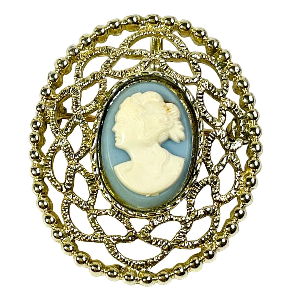 Sarah Coventry Blue White Cameo Pin Brooch Pendant Signed SC VTG MCM Jewelry